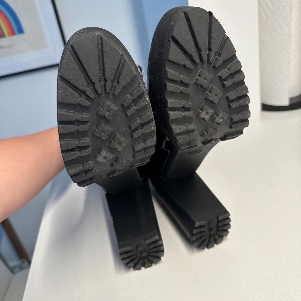 Stuart Weitzman Black Patent Leather Rugged Platform Combat Booties Size 9 - Picture 11 of 13